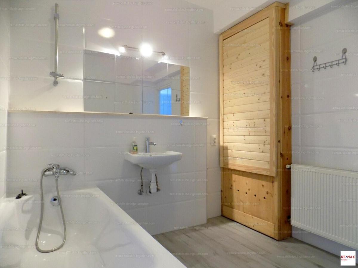 Romantic Two Bedroom Apartments In The Hills Of Budapest With Private Parking Budapeste Exterior foto
