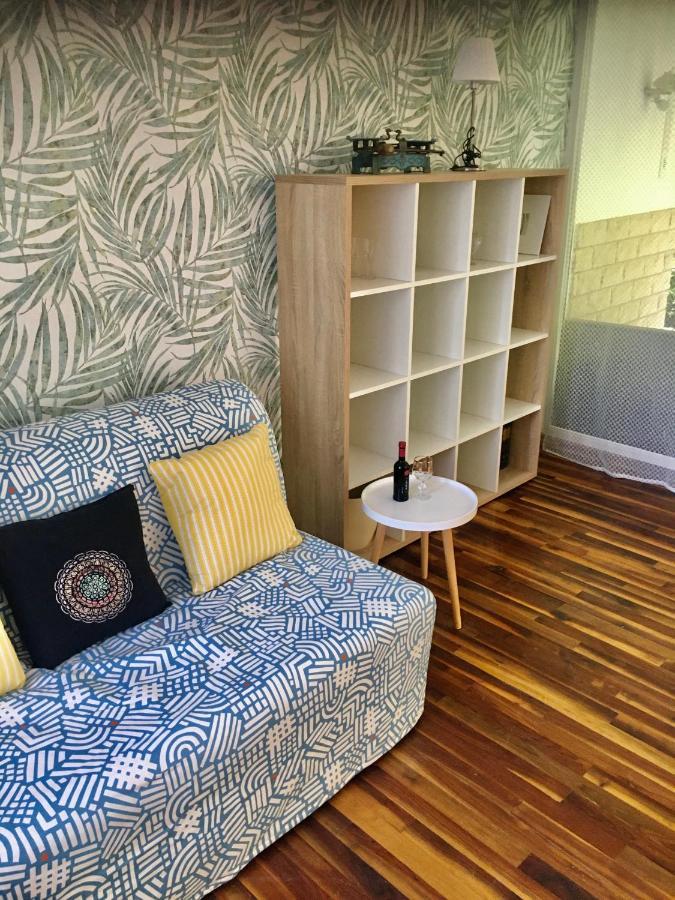 Romantic Two Bedroom Apartments In The Hills Of Budapest With Private Parking Budapeste Exterior foto