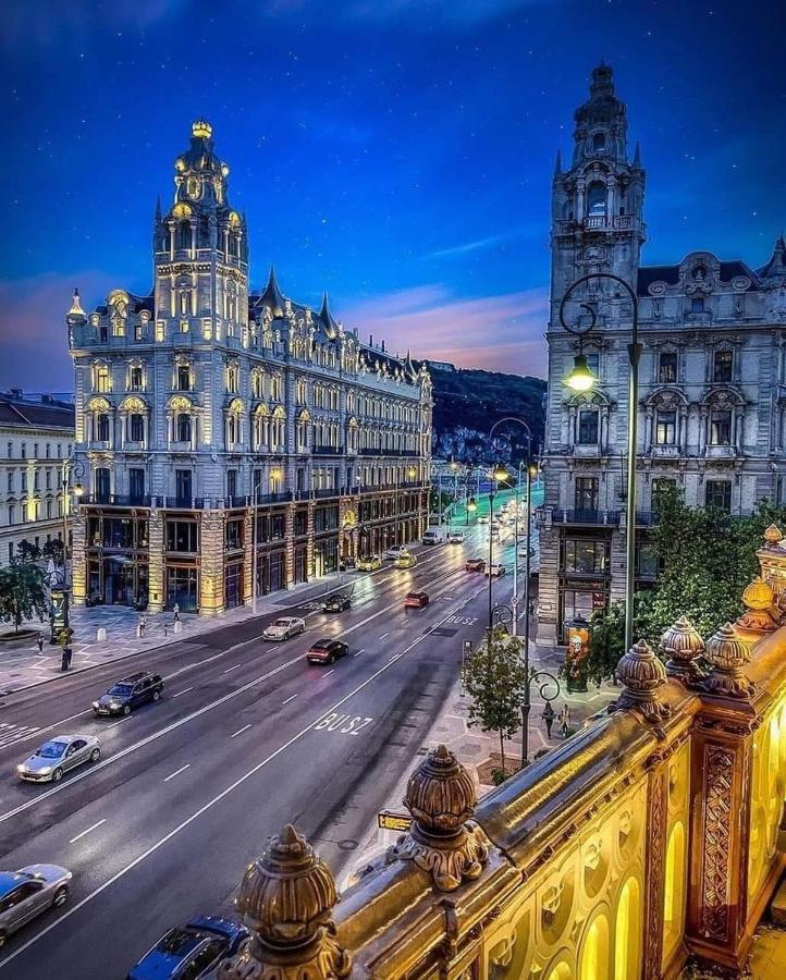Romantic Two Bedroom Apartments In The Hills Of Budapest With Private Parking Budapeste Exterior foto